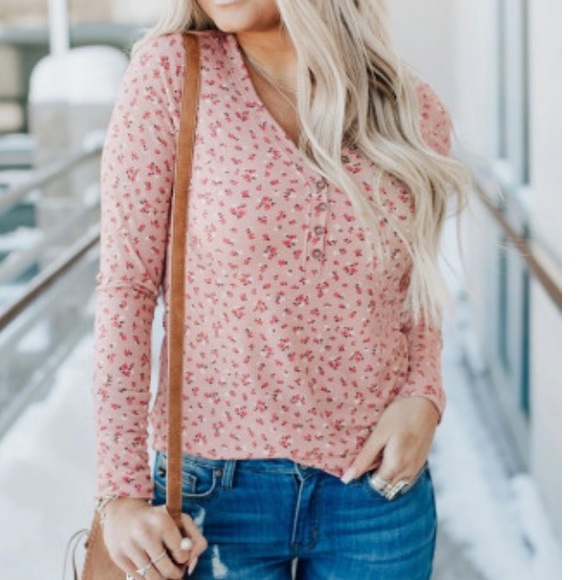 V-Neck Button Top - Picture 5 of 6